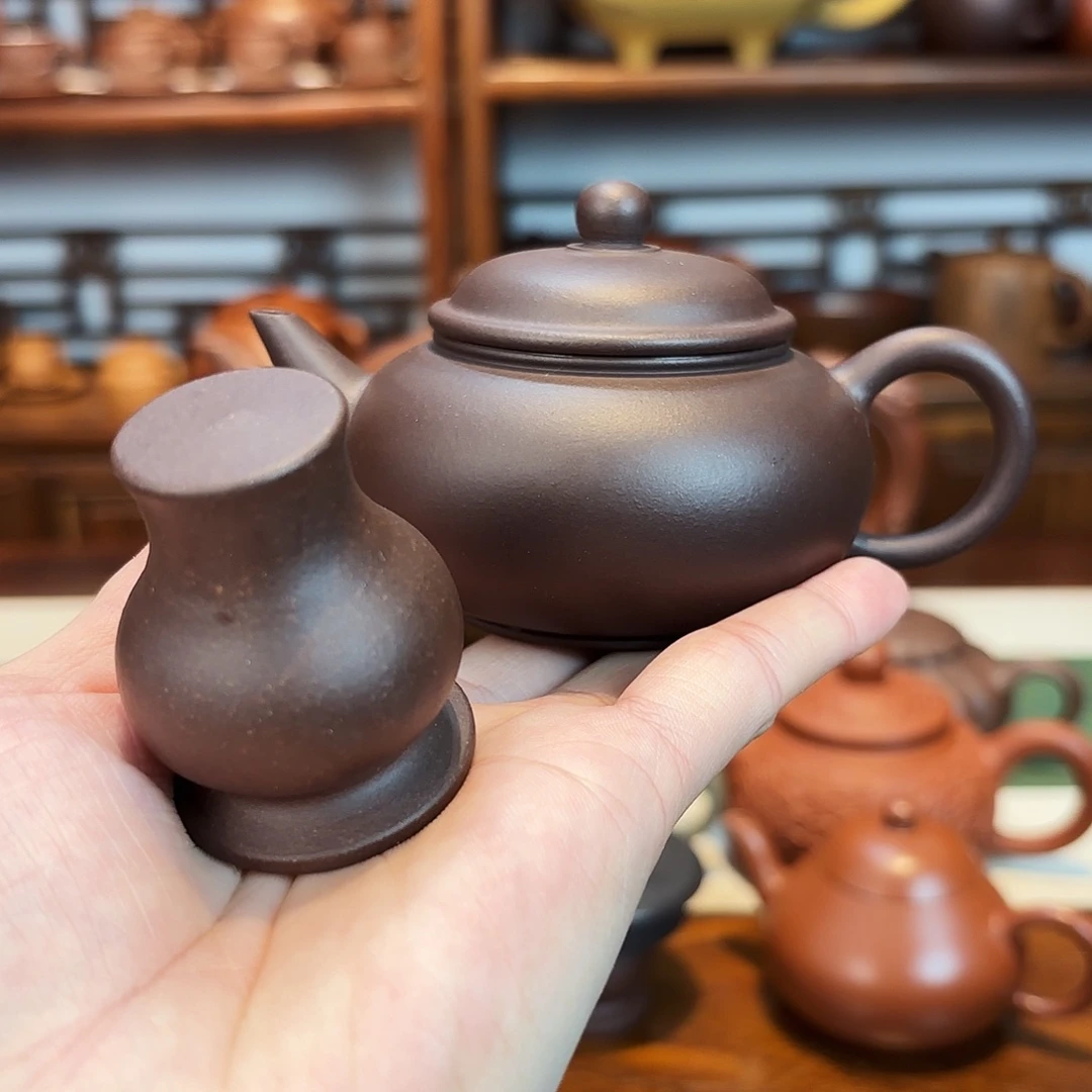 紫砂茶杯紫砂壶水平