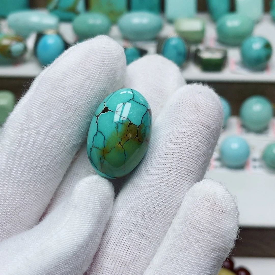 绿松石未镶嵌摆件