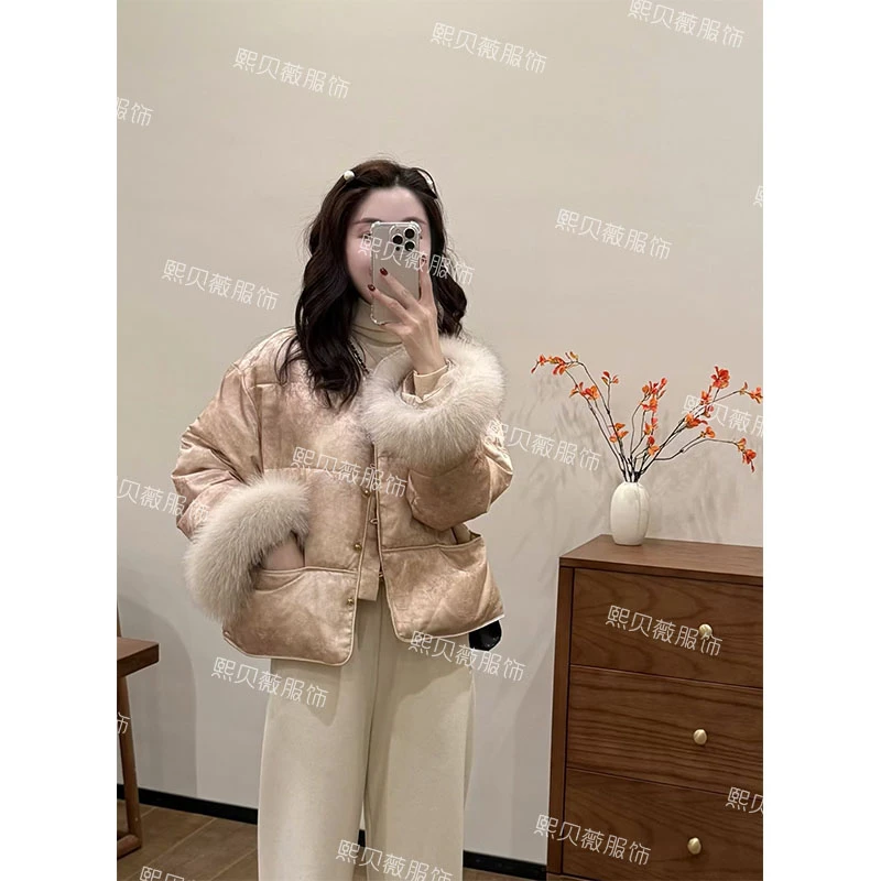 熙贝薇8【春庭雪】年货可拆卸狐狸毛袖口小众扣子新中式羽绒服D8916