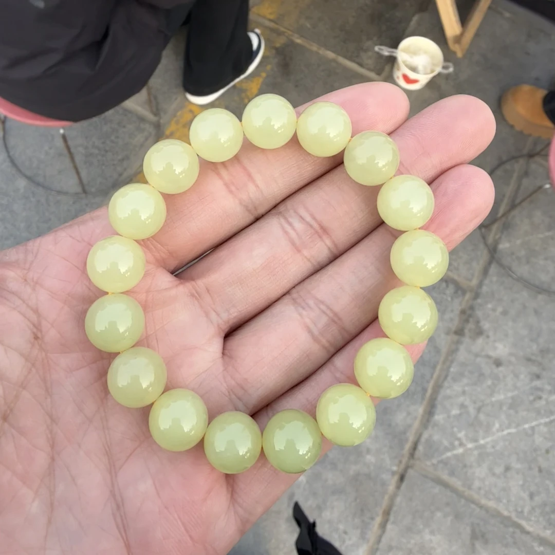 和田玉卡12黄玉手串未镶嵌