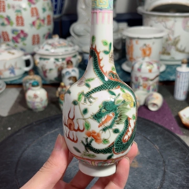 摆件五彩龙纹赏瓶