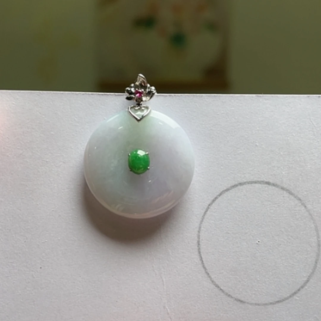 【闪购商品】吊坠(不含链)18K金镶嵌翡翠
