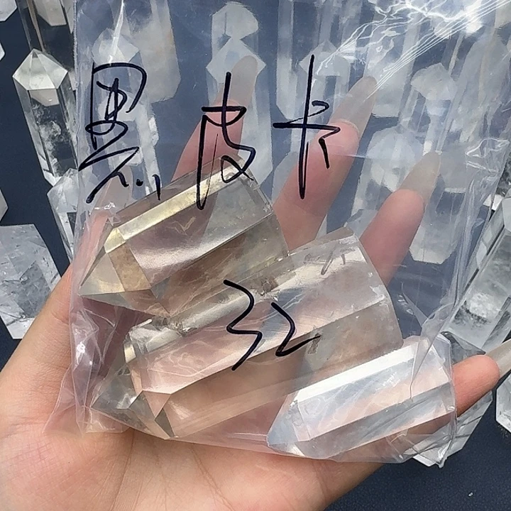 黑***卡水晶摆件未镶嵌天然水晶