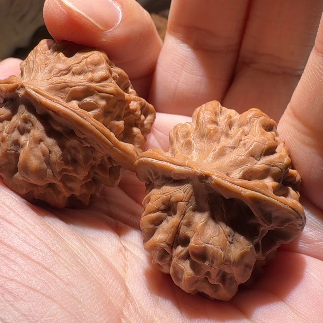 文玩核桃把件?****A龙娃