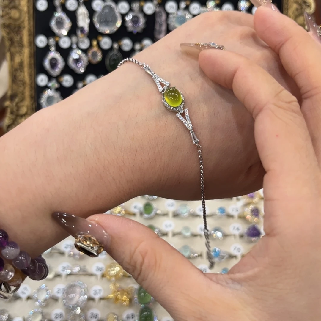 合金蛇纹石玉颈饰