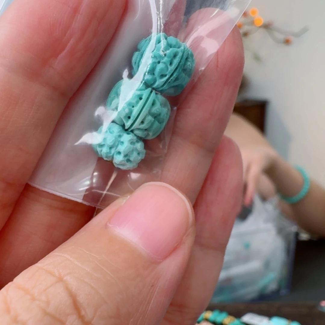 未镶嵌绿松石珠宝奇石