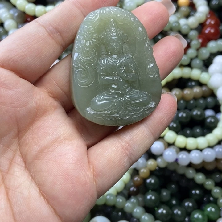 颈饰未镶嵌和田玉
