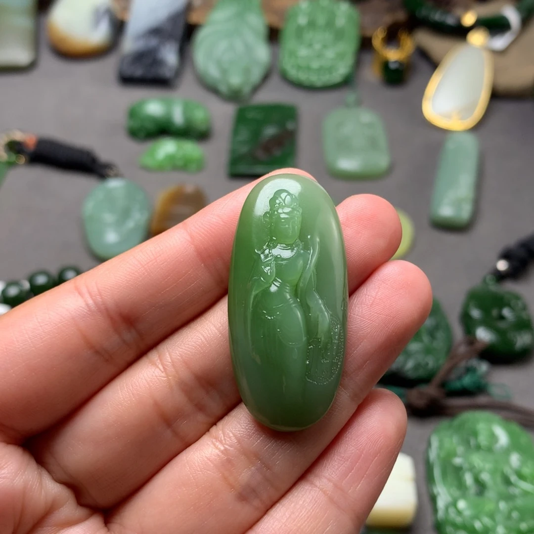 和田玉未镶嵌颈饰