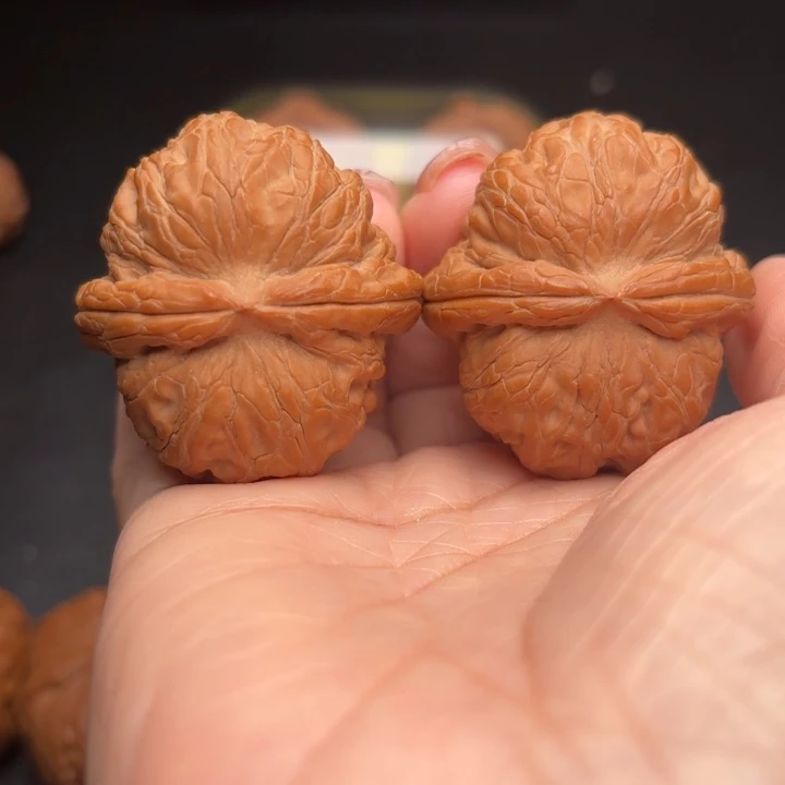 桃核吊坠43元宝狮子头