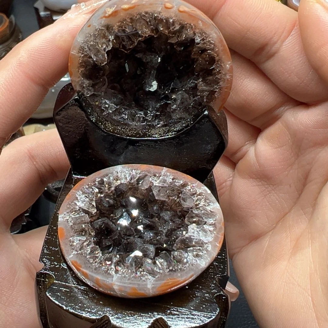 玛瑙/玉髓摆件未镶嵌蜡****子