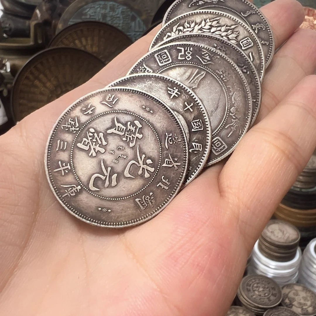 金属复古风格摆件