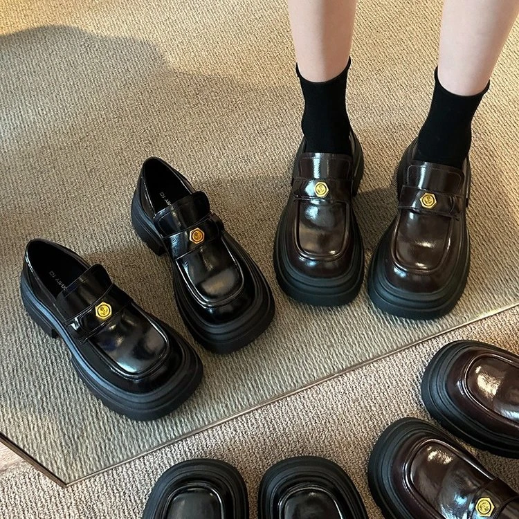 厚底英伦风小皮鞋女2025新款春秋一脚蹬女鞋子乐福鞋通勤黑色