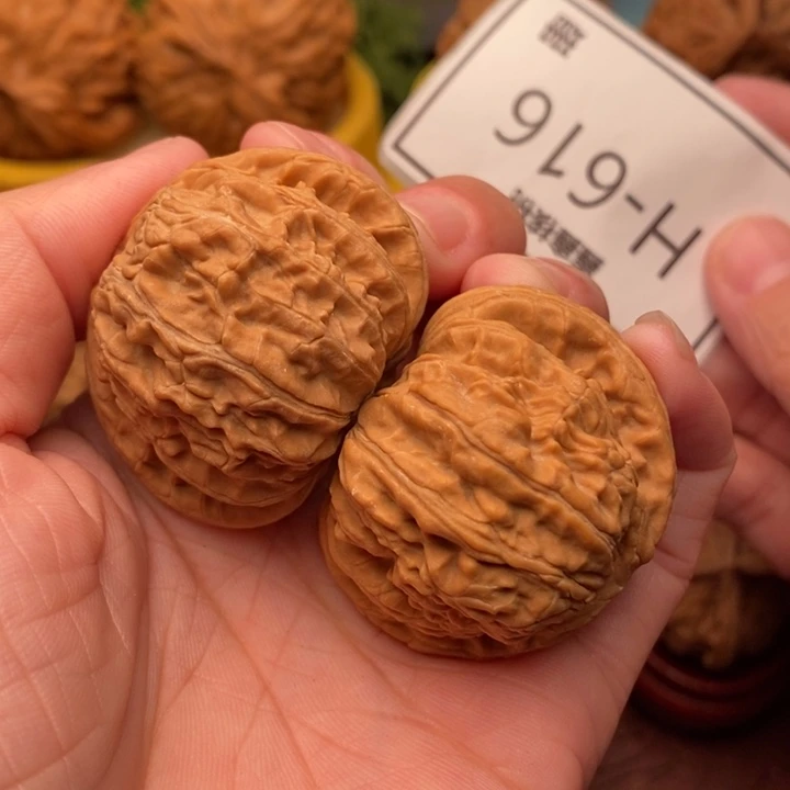 把件桃核球白40……