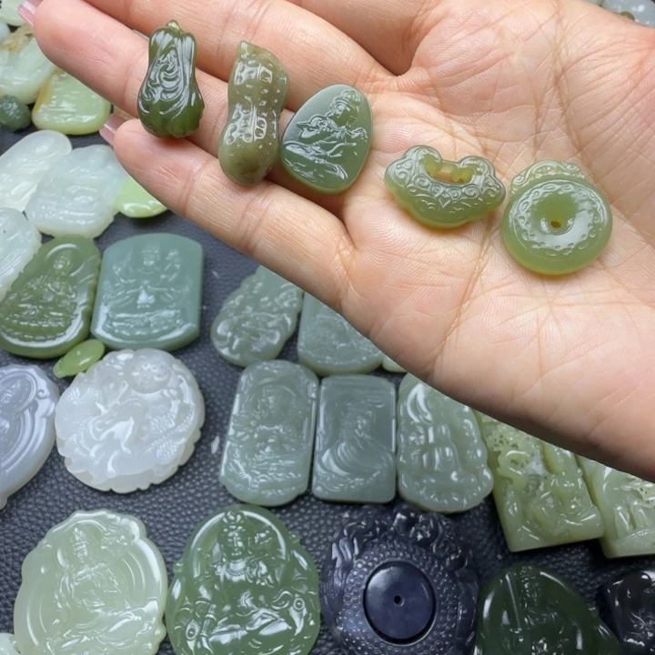 和田玉未镶嵌珠宝奇石