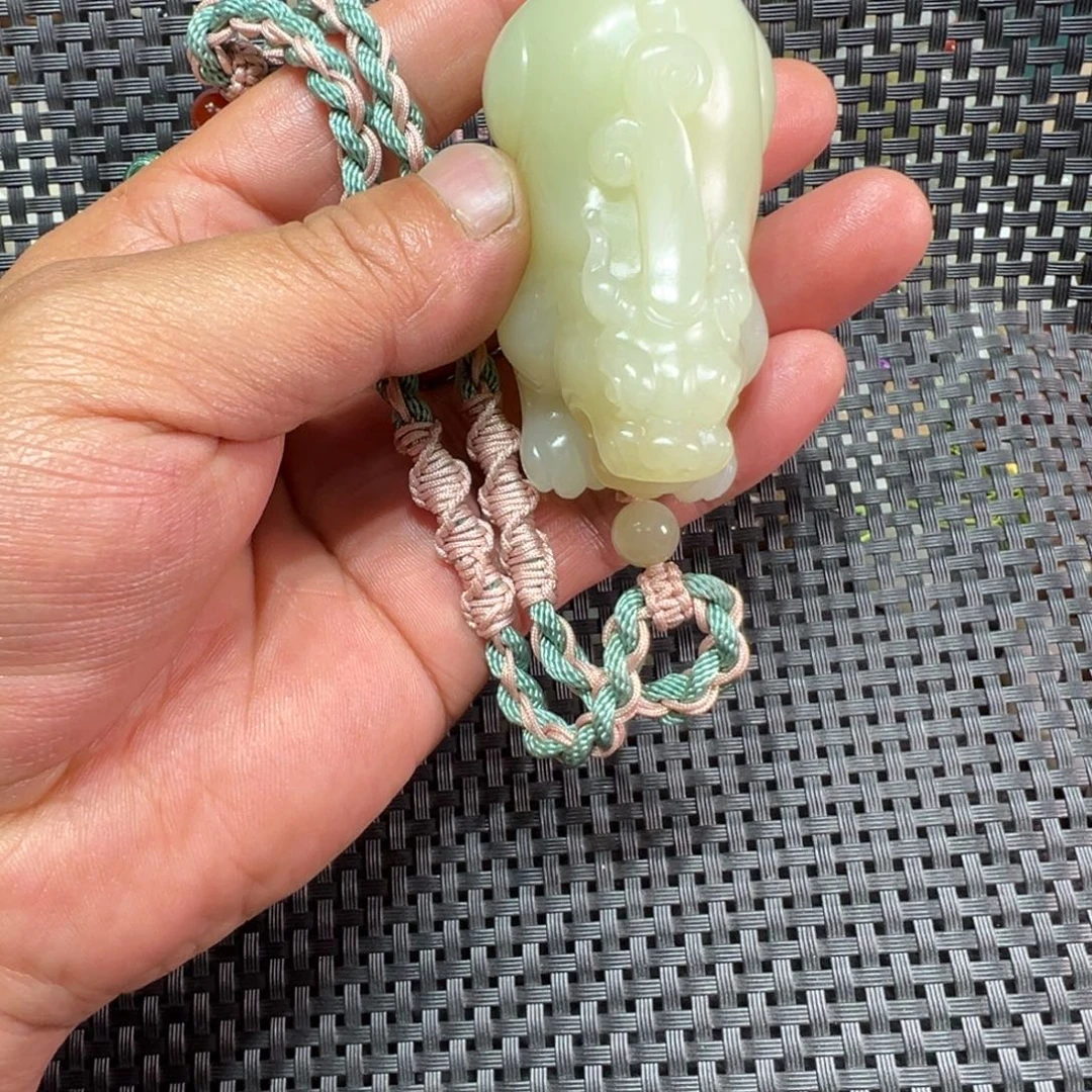 五***+和田玉未镶嵌把件