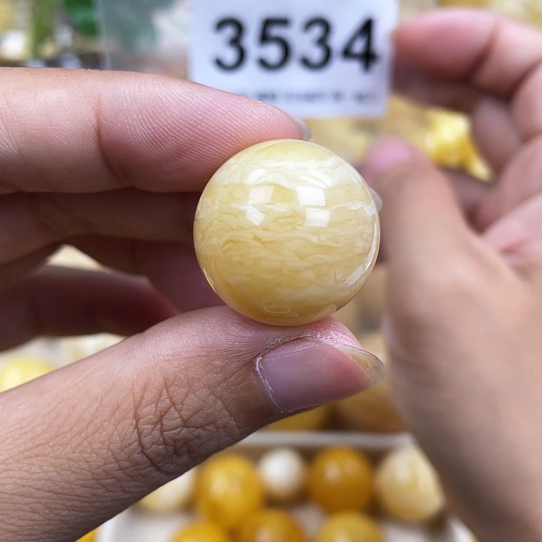 琥珀未镶嵌珠宝奇石21.4皮纹