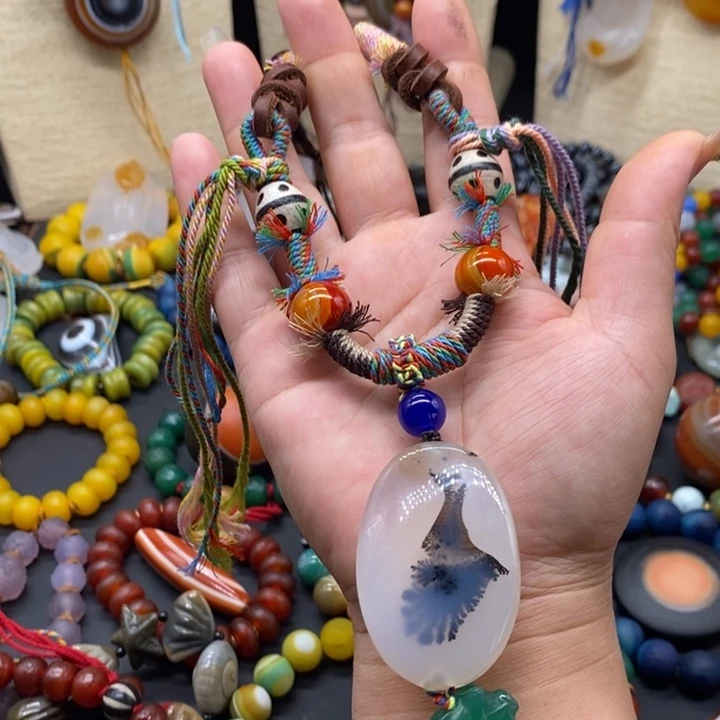 玛瑙/玉髓颈饰未镶嵌