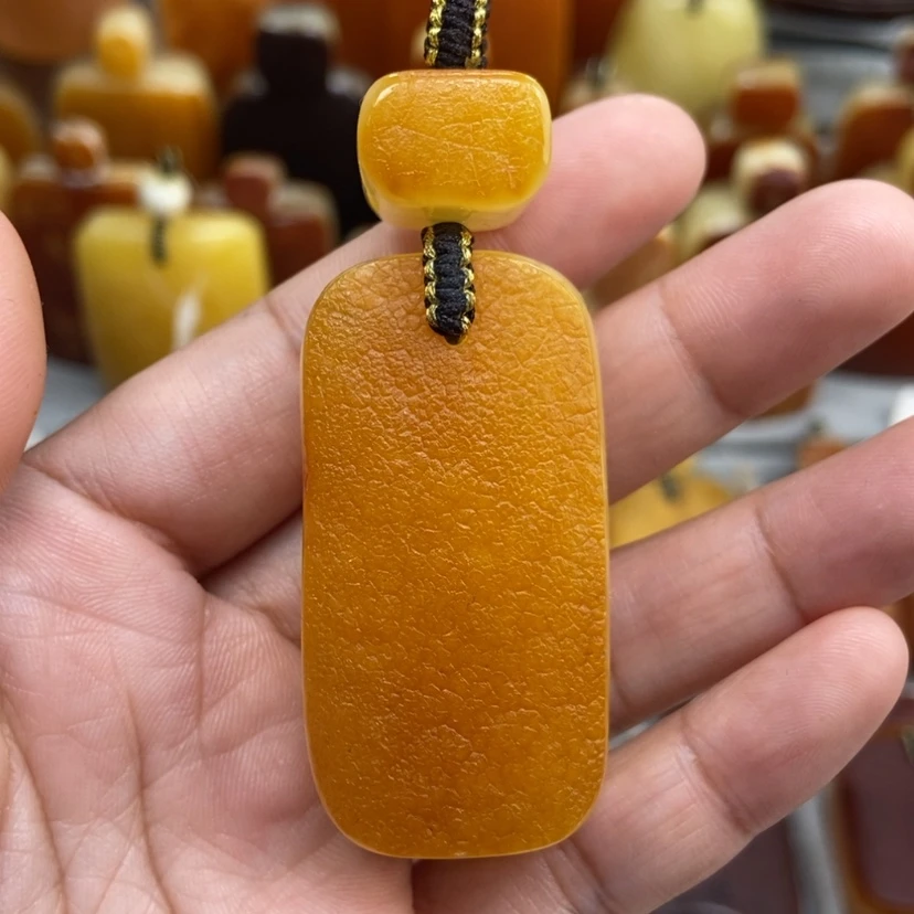 【闪购商品】琥珀颈饰未镶嵌