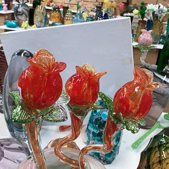 琉璃花瓶高45厘米宽9厘米