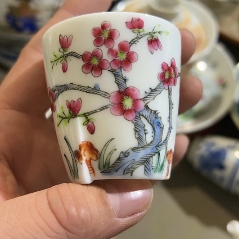 你就在家里吃东西吃哈哈哈你说吧