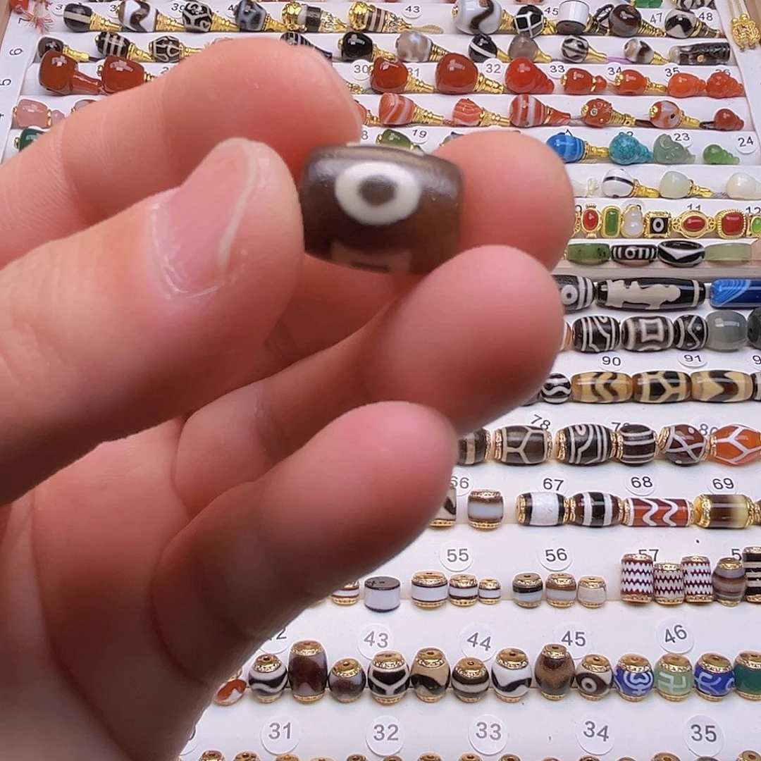 癫***狂玛瑙/玉髓未镶嵌颈饰