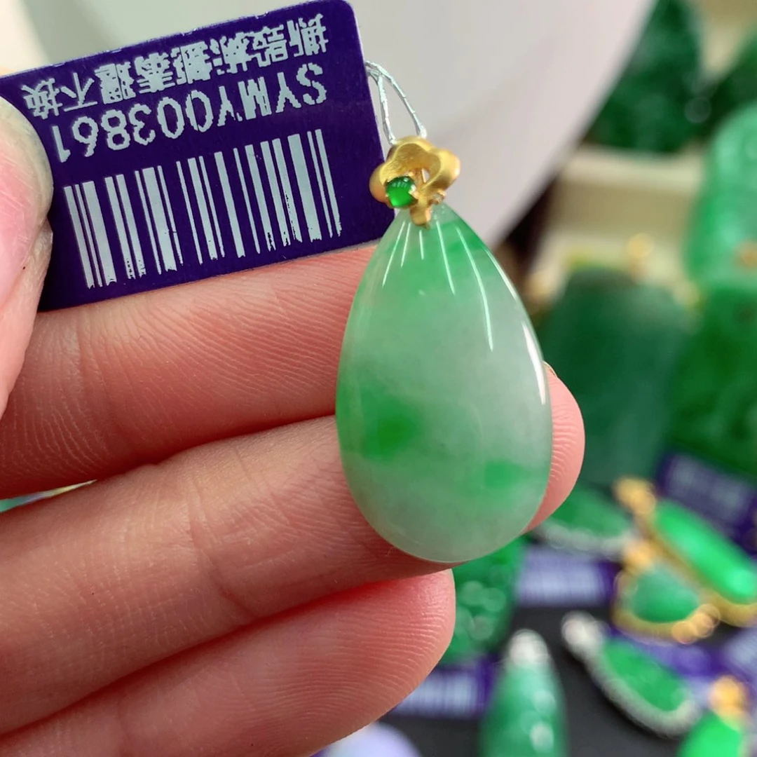 翡翠18K金镶嵌吊坠(不含链)