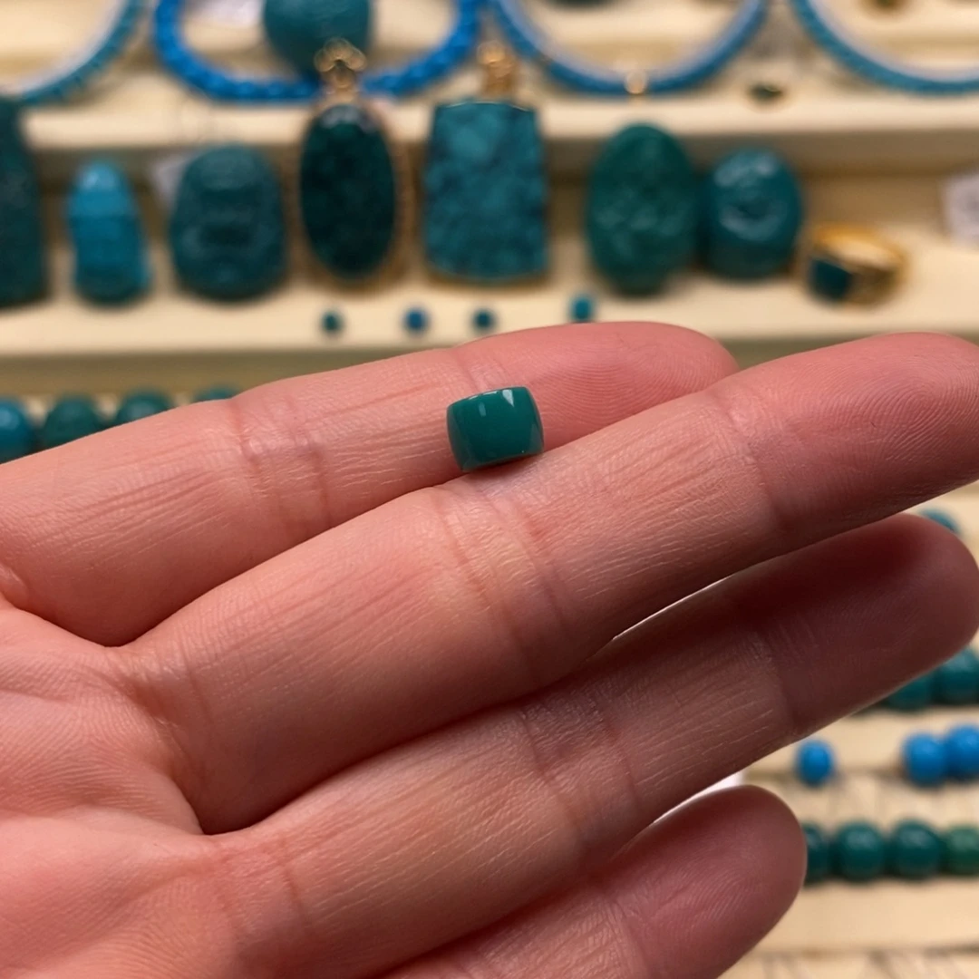 哦***呦绿松石未镶嵌珠宝奇石