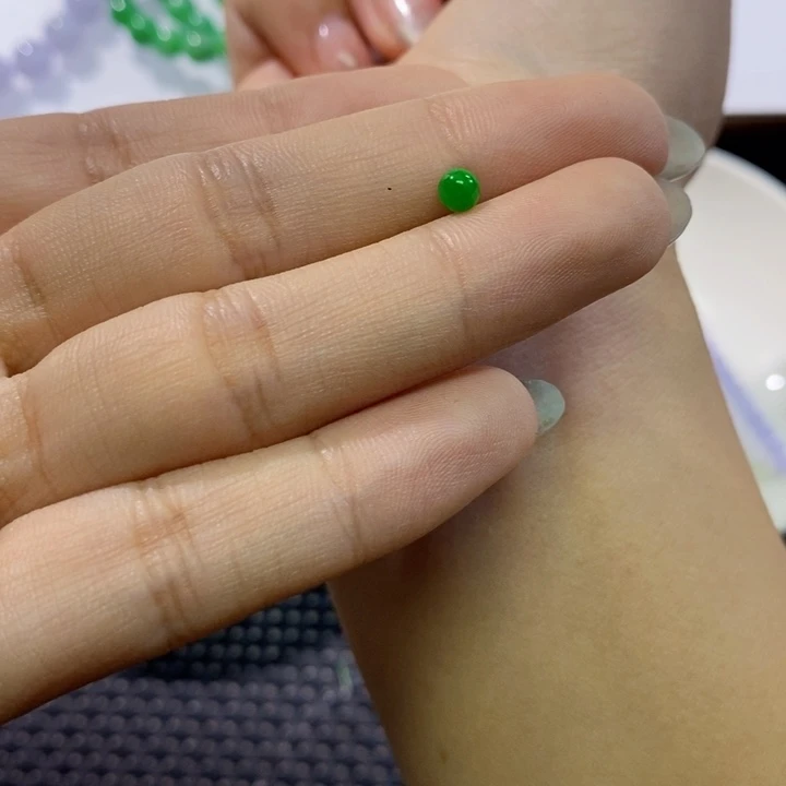 散珠翡翠有*天天然缅甸翡翠卡4