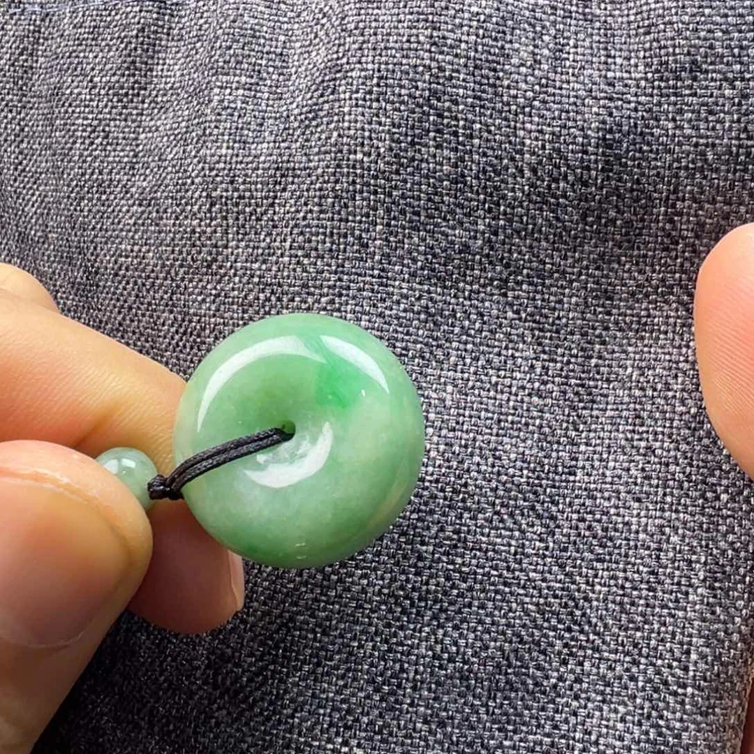 翡翠未镶嵌颈饰66666