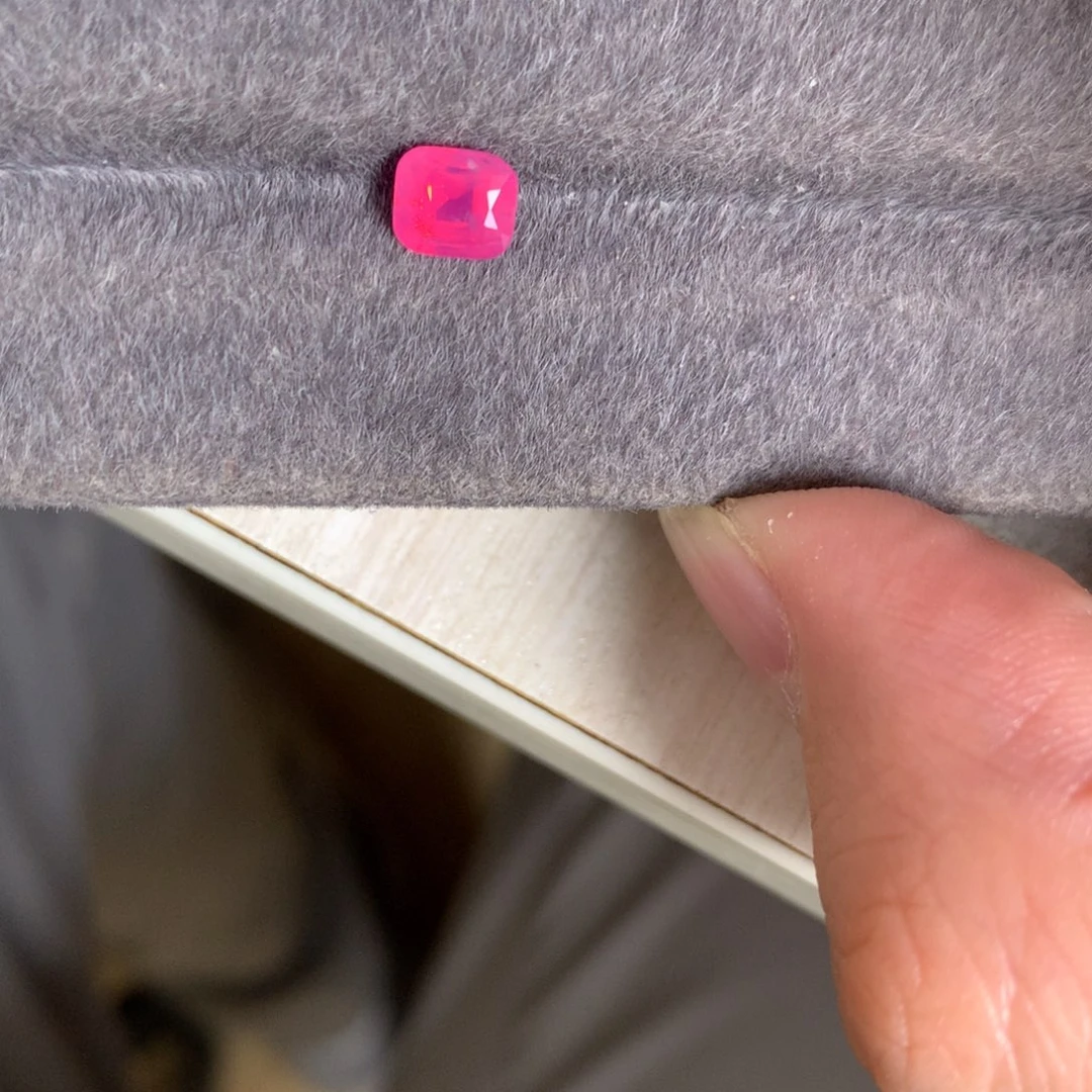 尖晶石裸石1.08 莲花 马哼盖