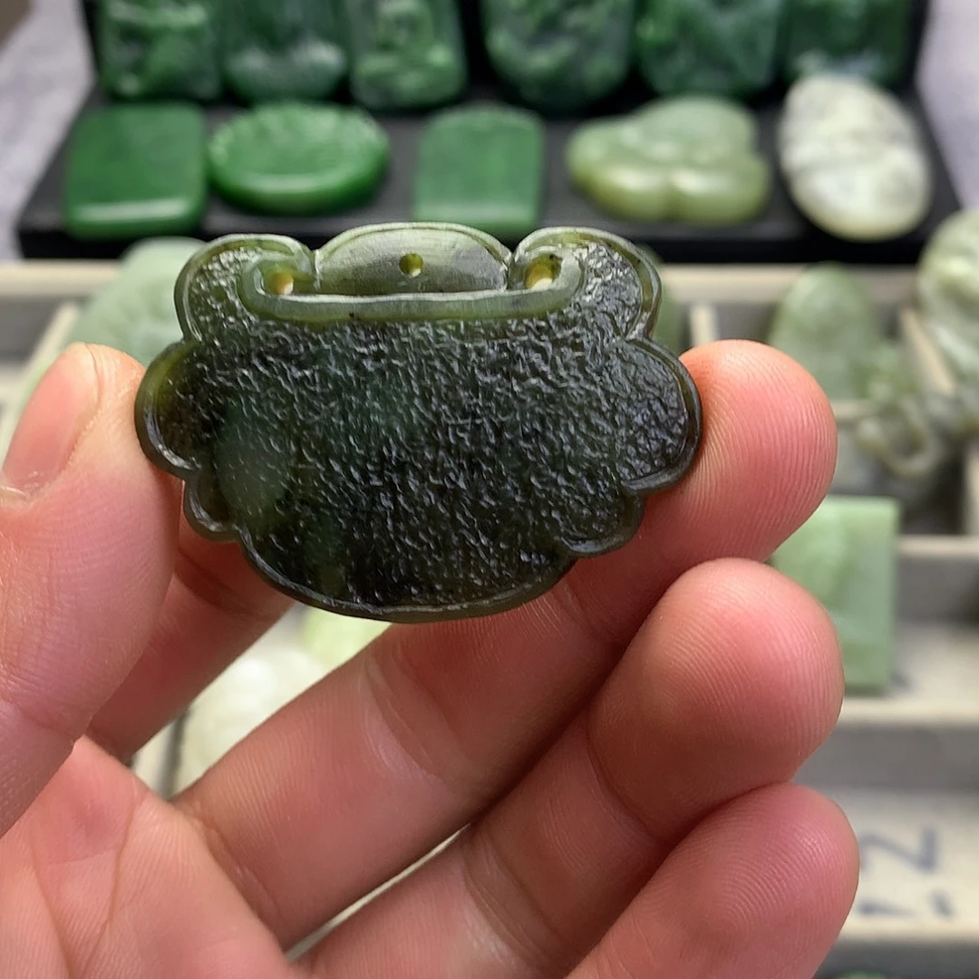 和田玉（碧玉）未镶嵌颈饰