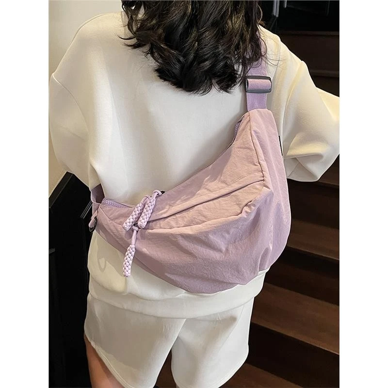 大容量饺子包女2025新款轻便斜挎包男女童中大童运动骑行包亲子包