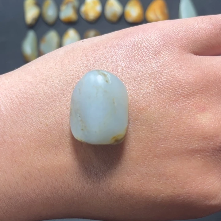 和田玉未镶嵌珠宝奇石