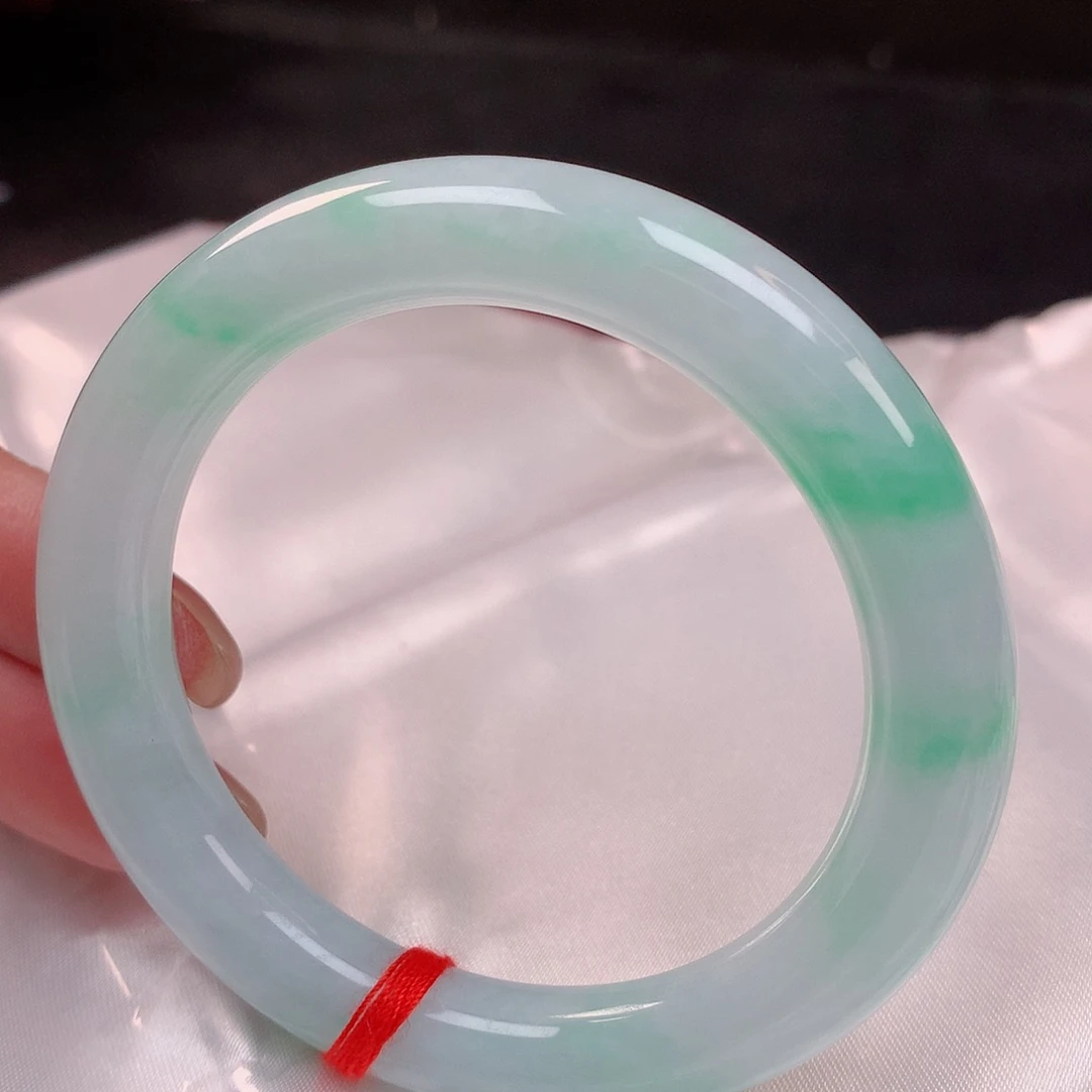 【闪购商品】未镶嵌手镯翡翠54+
