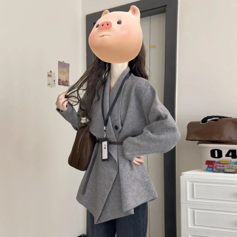 灰色翻领毛衣外套女秋冬2026新款慵懒高级感收腰显瘦针织开衫上衣