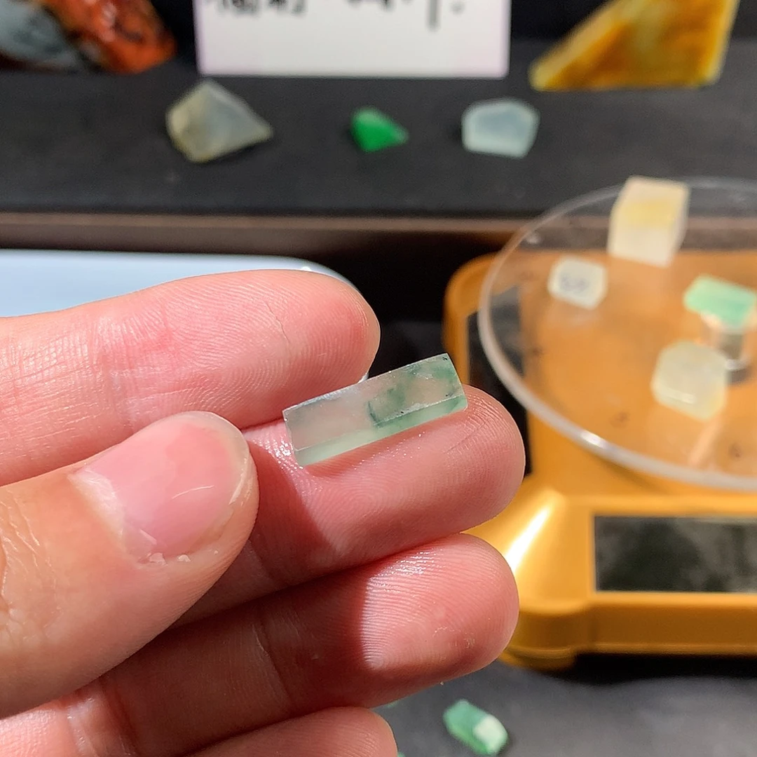定制翡翠未镶嵌天然缅a翡翠冰飘花