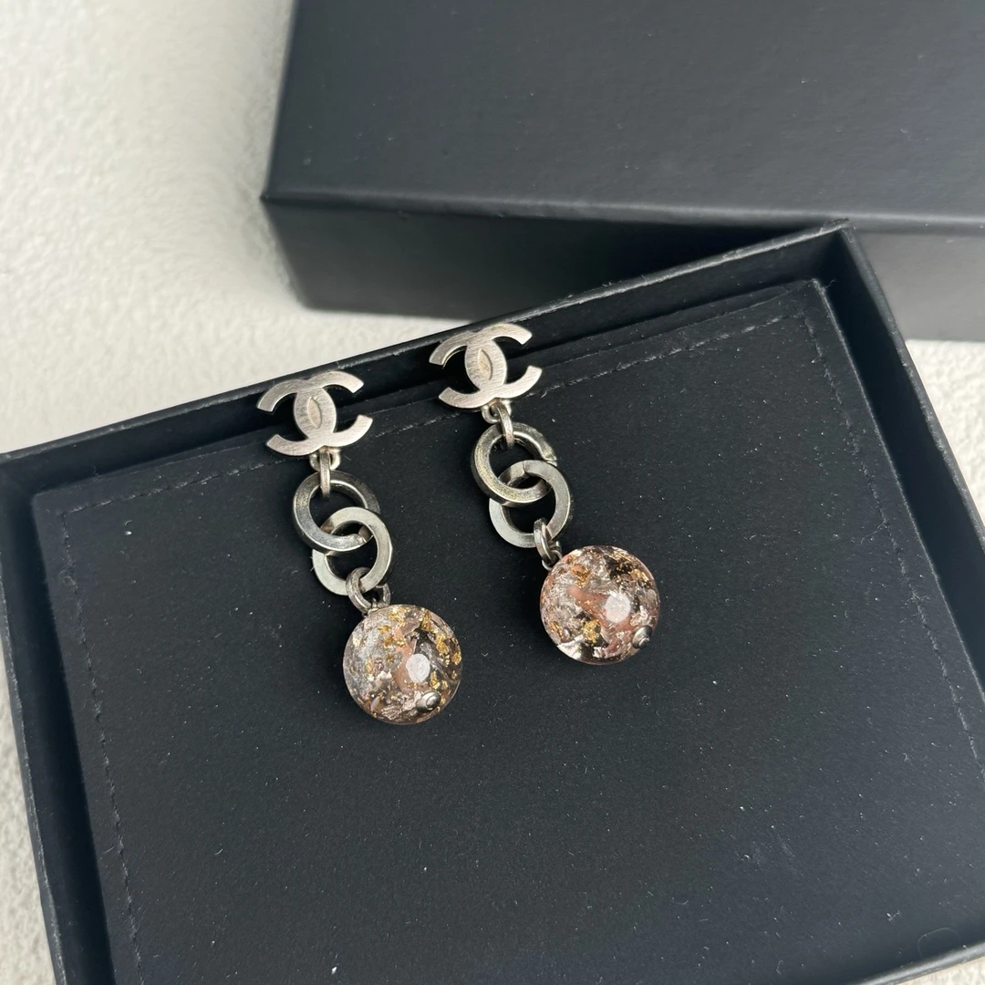 95新 Chanel/香奈儿 泡泡中古Chanel银色镭射球球吊坠耳钉