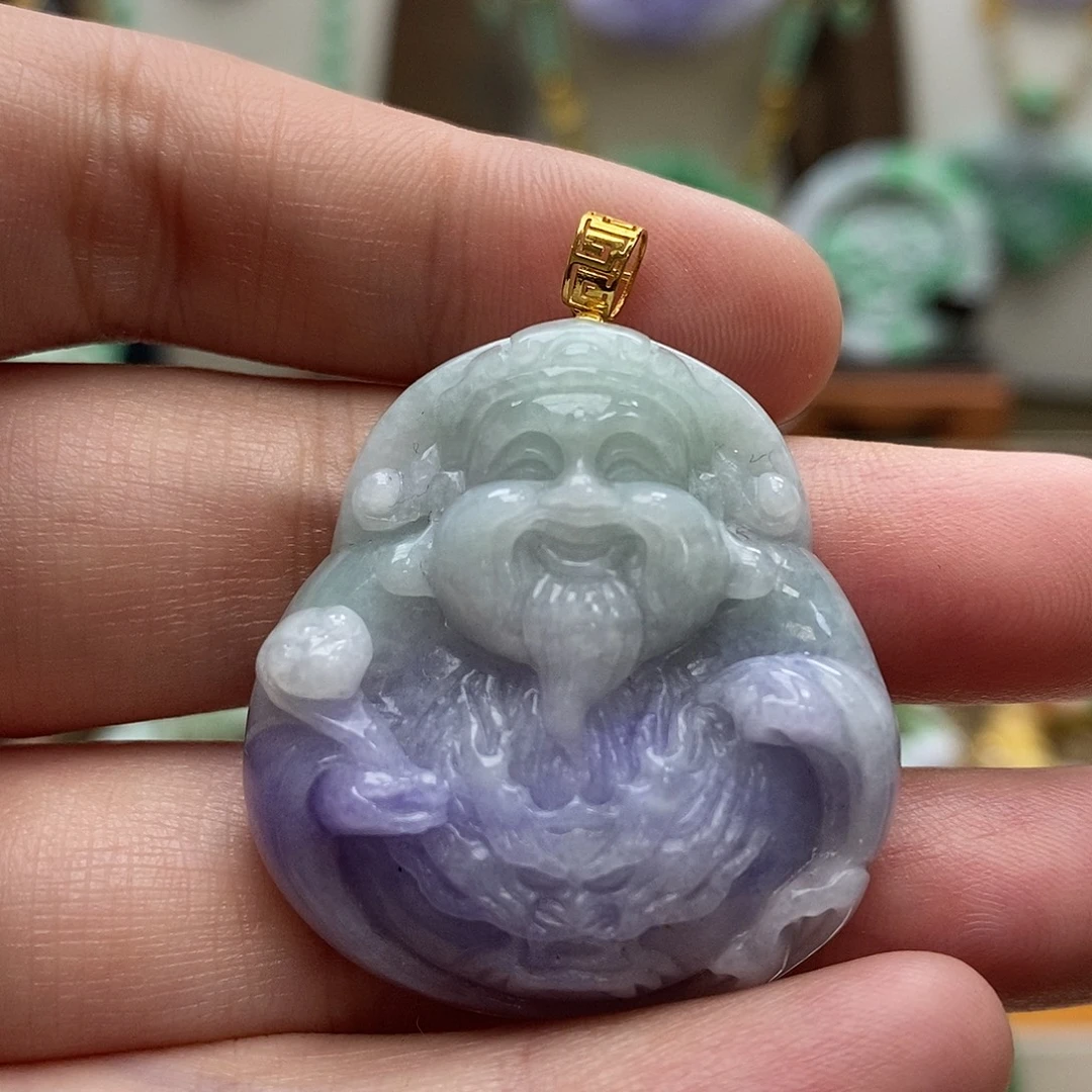 翡翠18K金镶嵌颈饰吊坠