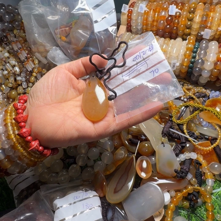 气***球玛瑙/玉髓未镶嵌颈饰0012……70