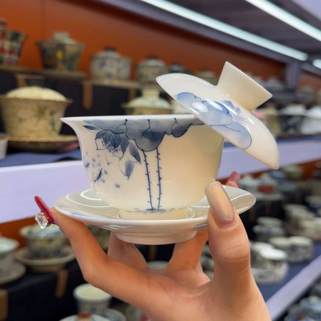 我在外面吃饭呢你在