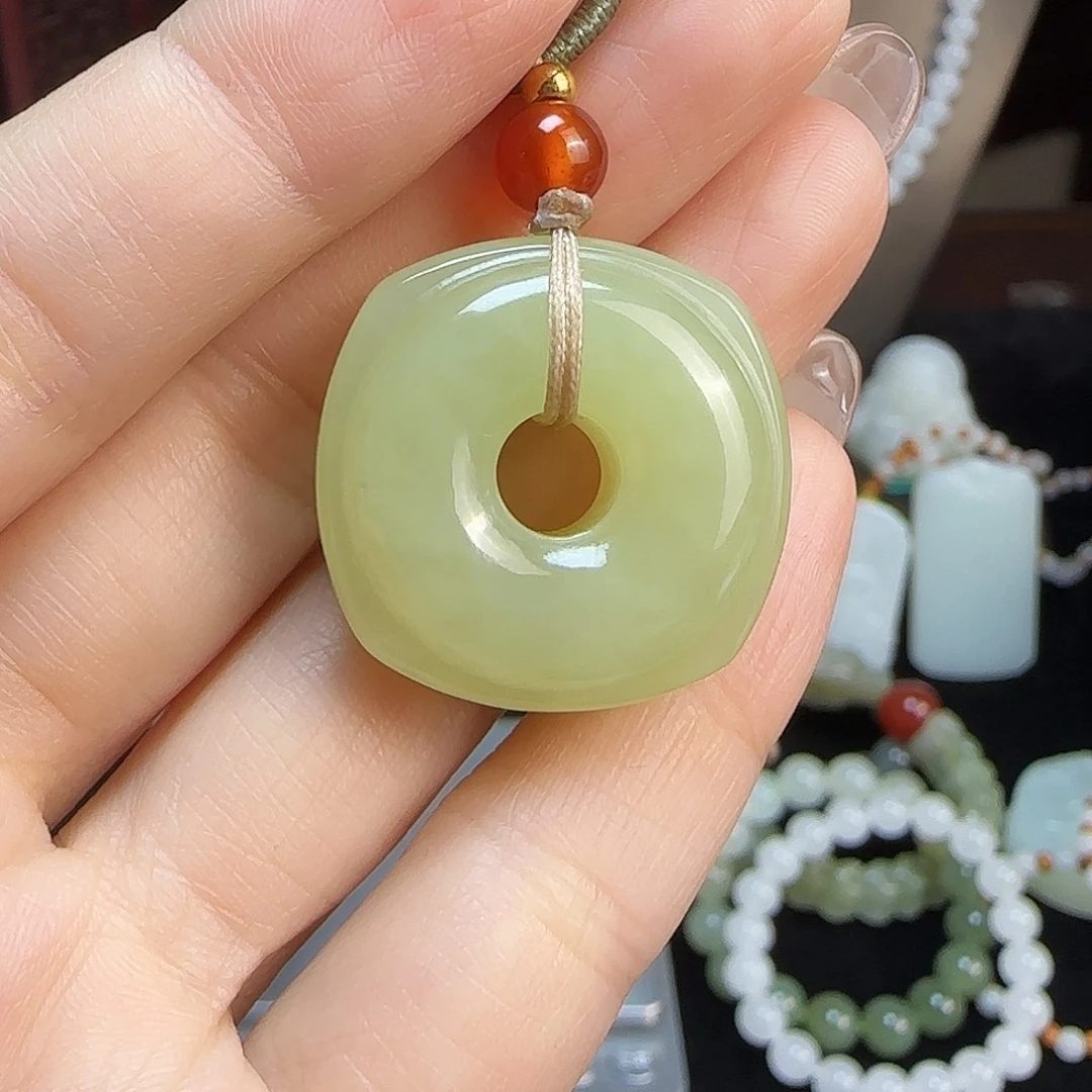 和田玉未镶嵌颈饰定制发货