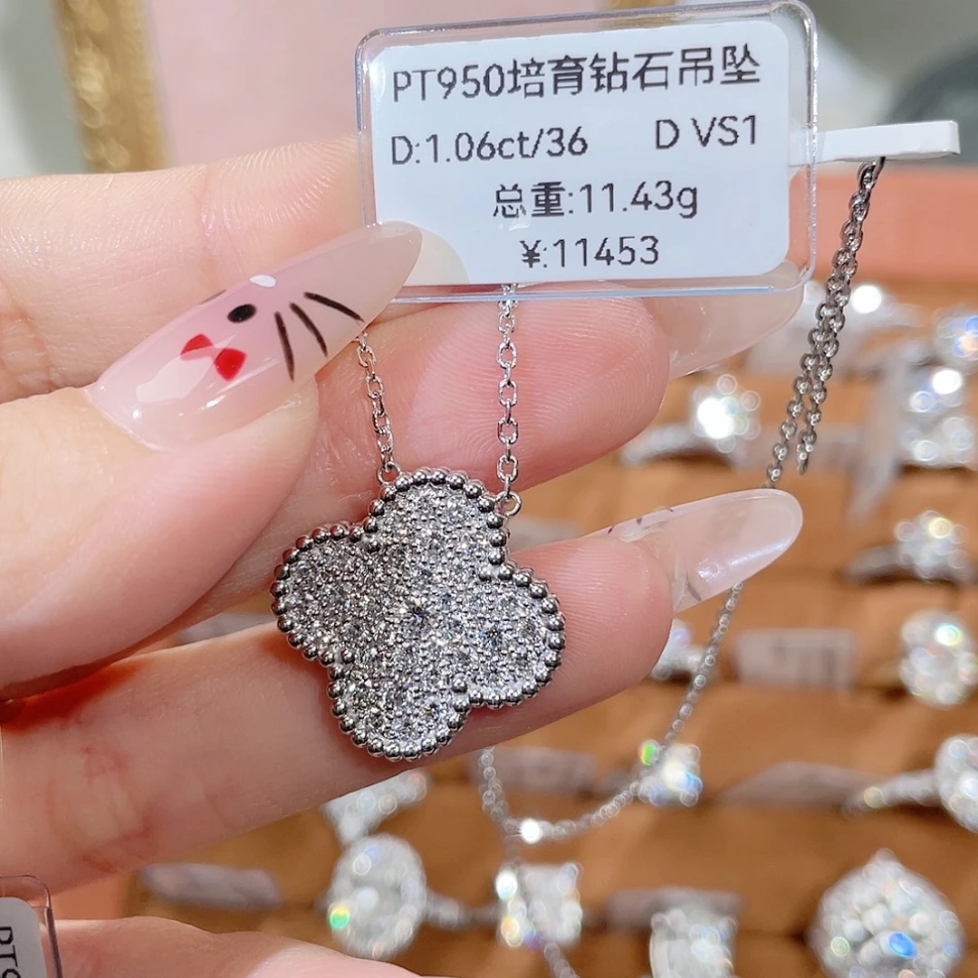 铂Pt950镶嵌实验室培育钻石颈饰