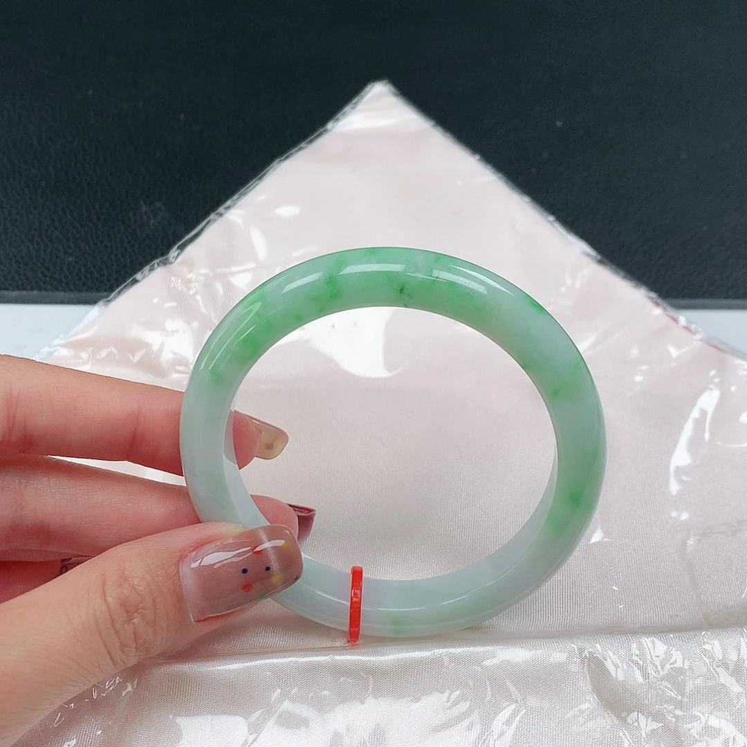 未镶嵌手镯翡翠069