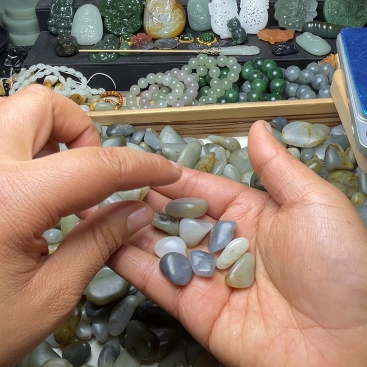 龙***和田玉未镶嵌珠宝半成品