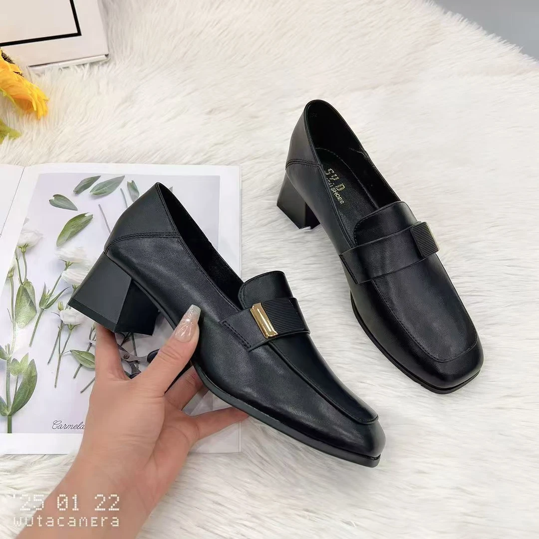 883-8 冬季新款时尚复古粗跟乐福鞋