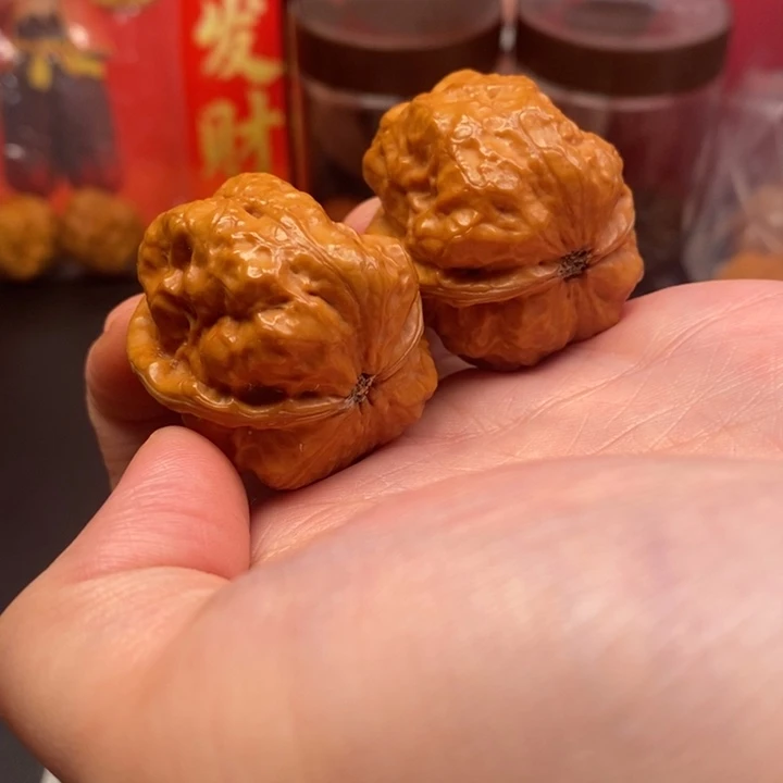 文玩核桃吊坠妖蟾