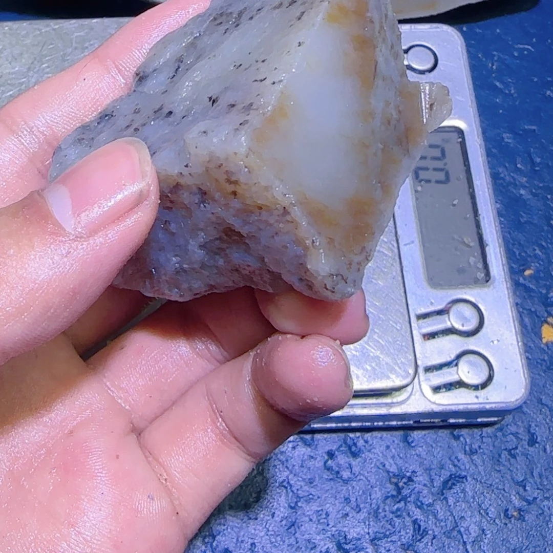 和田玉（糖玉）未镶嵌珠宝半成品