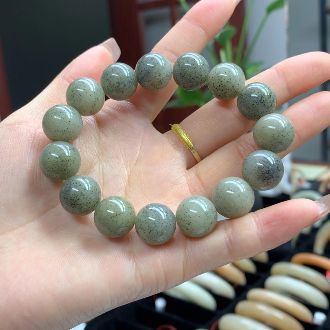 石英质玉串未镶嵌