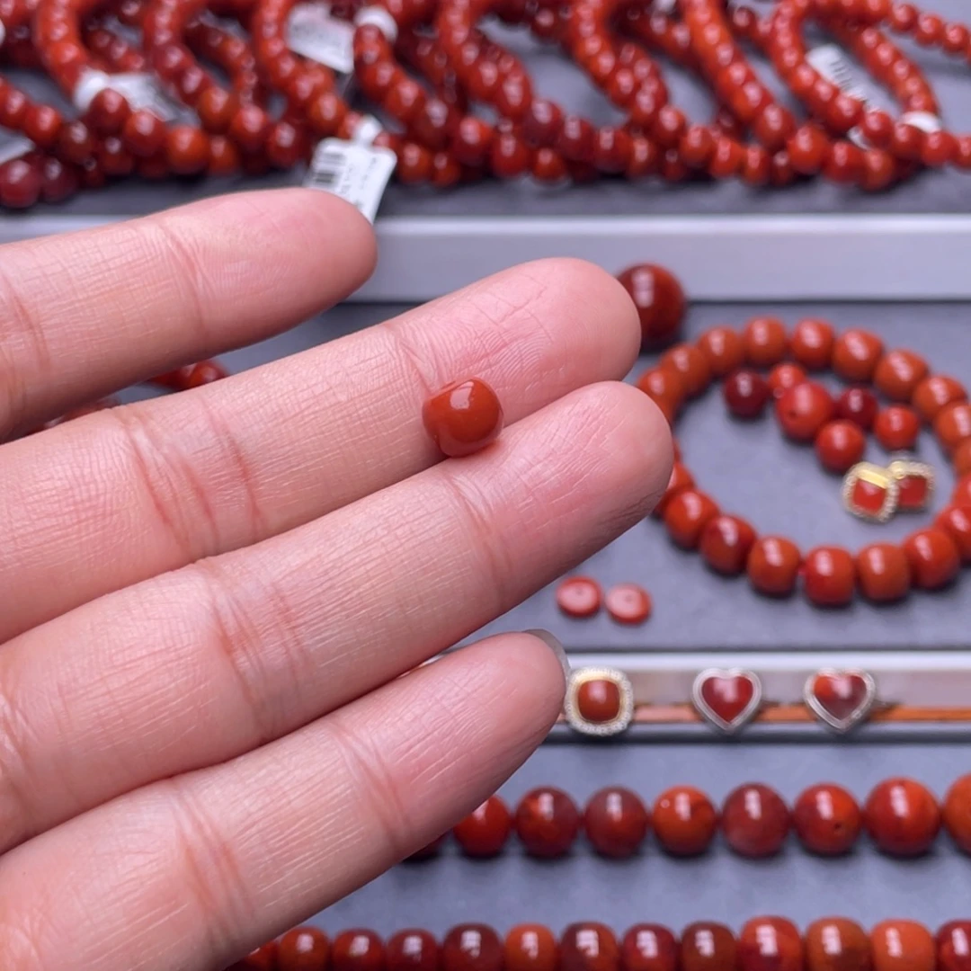 听***风南红玛瑙未镶嵌配珠8.1mm瓦西柿子红老型单珠