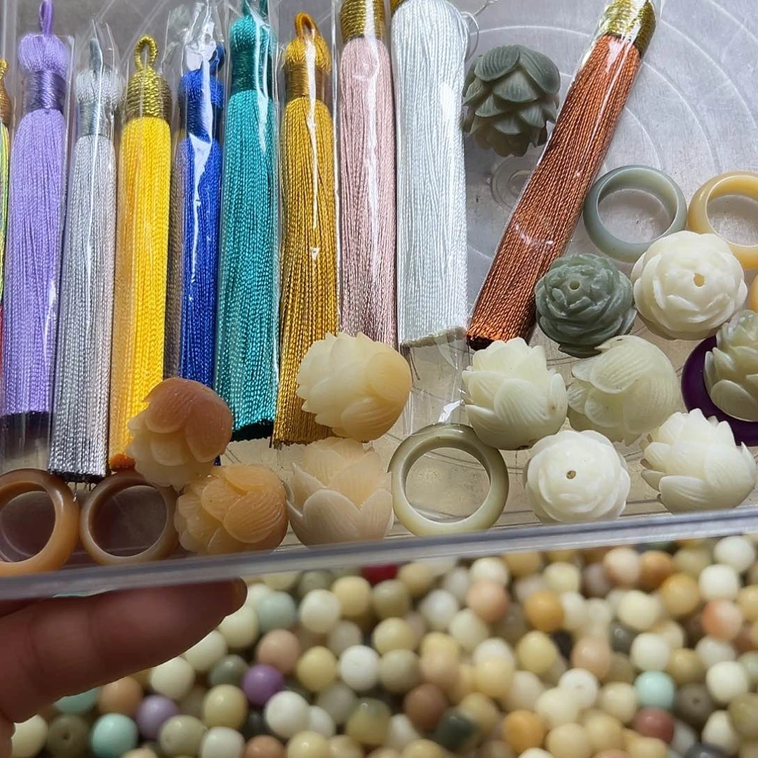 白玉菩提吊坠琉*混45元